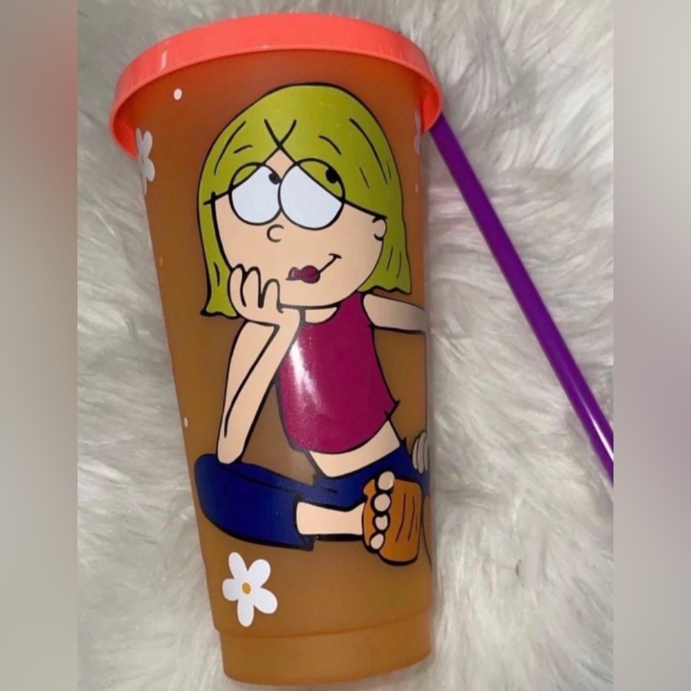 Color changing Lizzie McGuire tumbler cup